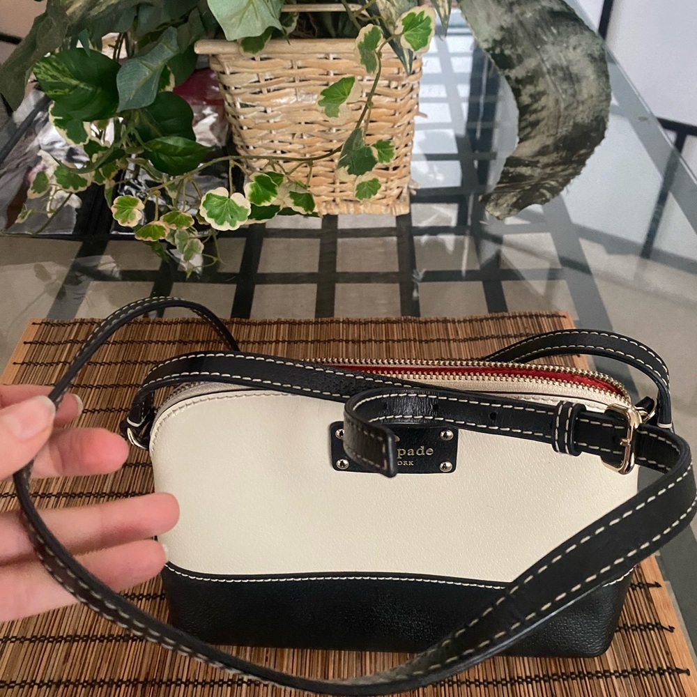 Kate Spade Black and White Crossbody - Picture 6 of 11